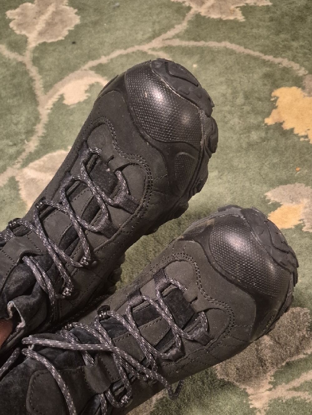 Oboz Men's Black Waterproof Hiking Boots - Picture 4 of 10